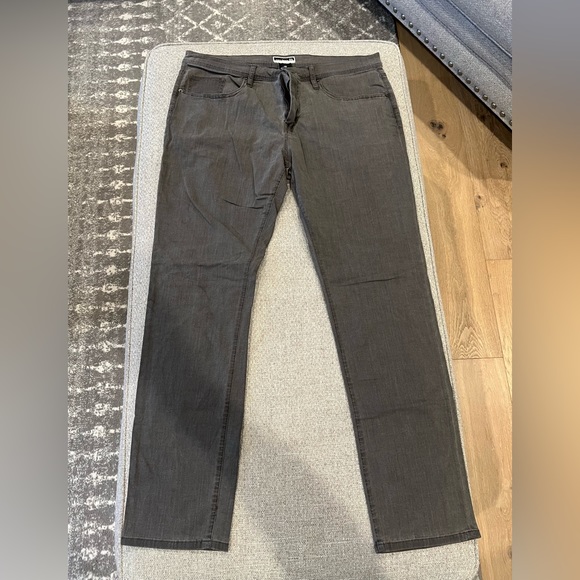 Travis Mathew Other - Men’s Travis Mathew Jeans - Size 38 - Grey